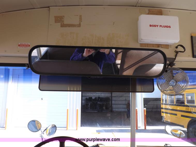 image for item F6372 1991 Chevrolet C60 school bus