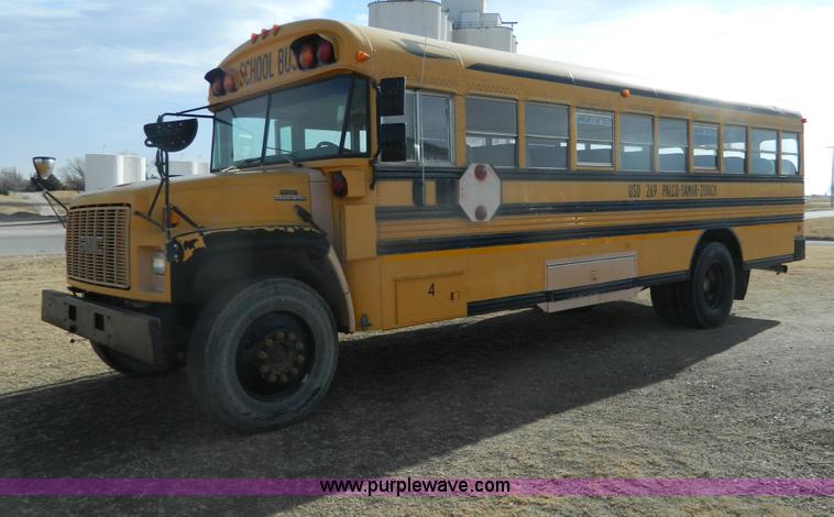 image for item G7603 1996 GMC Blue Bird school bus