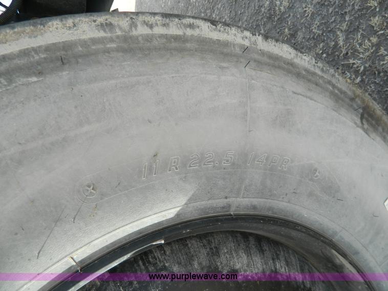 image for item G7603 1996 GMC Blue Bird school bus