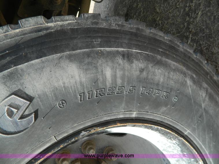 image for item G7603 1996 GMC Blue Bird school bus