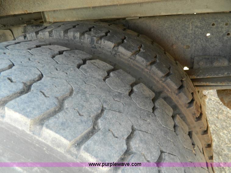 image for item G7603 1996 GMC Blue Bird school bus