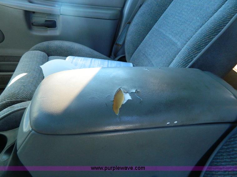 image for item G7605 1996 Ford Explorer SUV