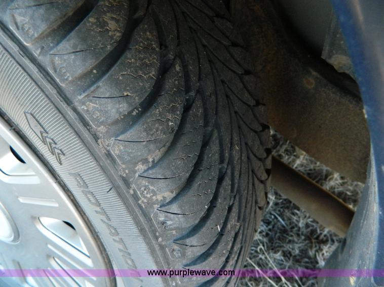 image for item G7606 2004 Ford Crown Victoria Police Interceptor