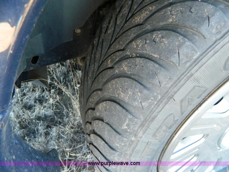 image for item G7606 2004 Ford Crown Victoria Police Interceptor