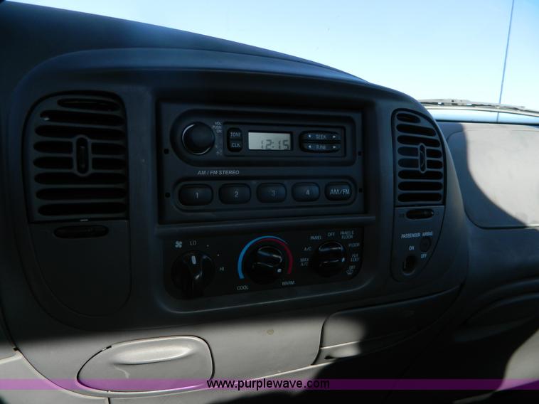 image for item G7607 1999 Ford F150 pickup truck