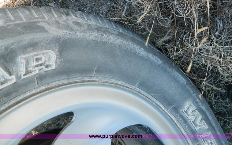 image for item G7607 1999 Ford F150 pickup truck