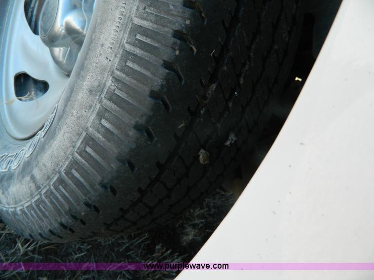 image for item G7607 1999 Ford F150 pickup truck