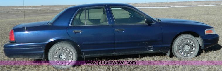 image for item G7608 2005 Ford Crown Victoria Police Interceptor