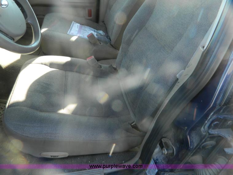 image for item G7608 2005 Ford Crown Victoria Police Interceptor