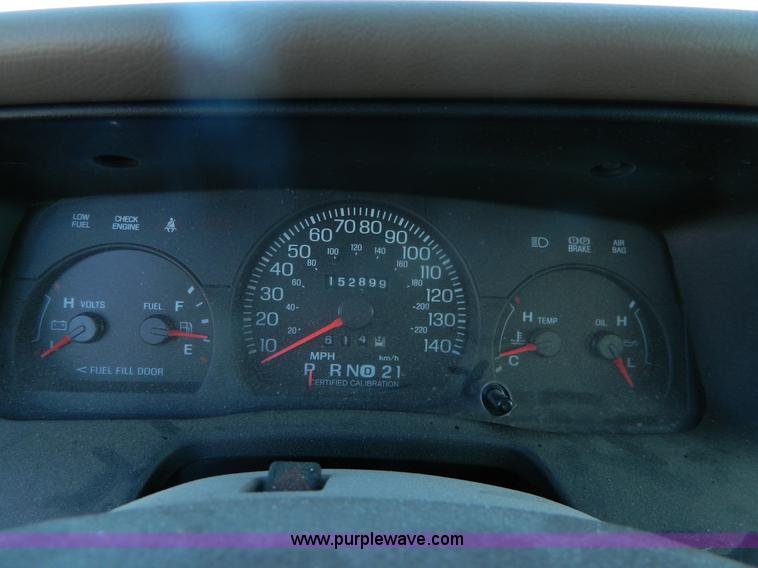 image for item G7608 2005 Ford Crown Victoria Police Interceptor