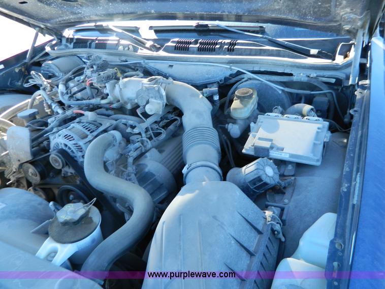 image for item G7608 2005 Ford Crown Victoria Police Interceptor