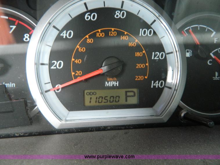 image for item G7676 2004 Suzuki Forenza