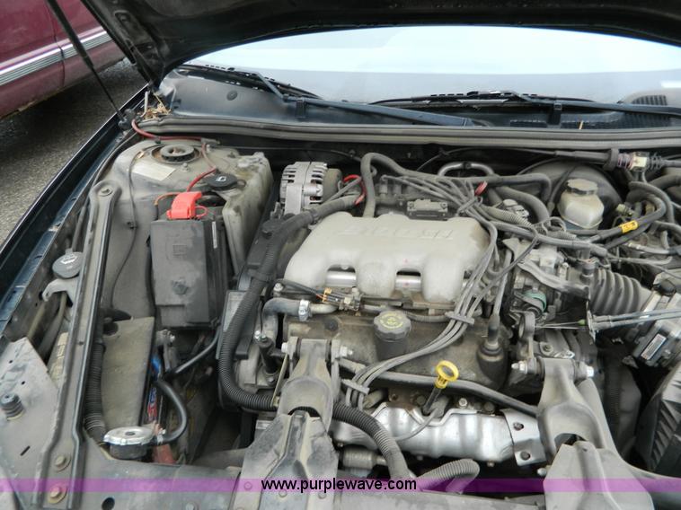 image for item G7682 2002 Pontiac Grand Prix SE