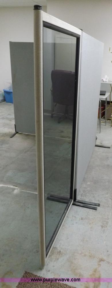 image for item J9142 Office partition system
