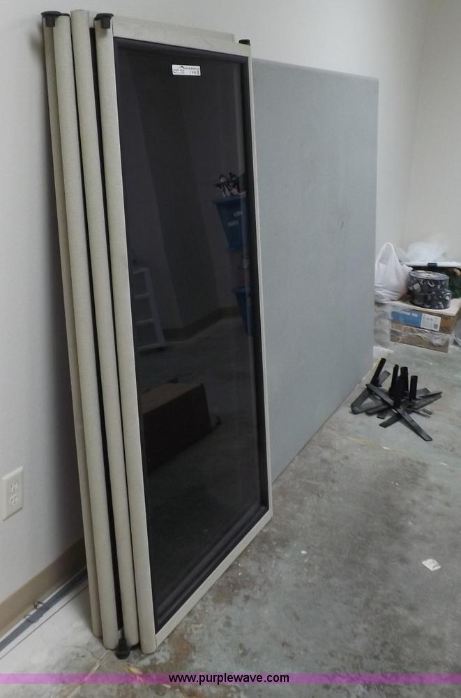 image for item J9142 Office partition system