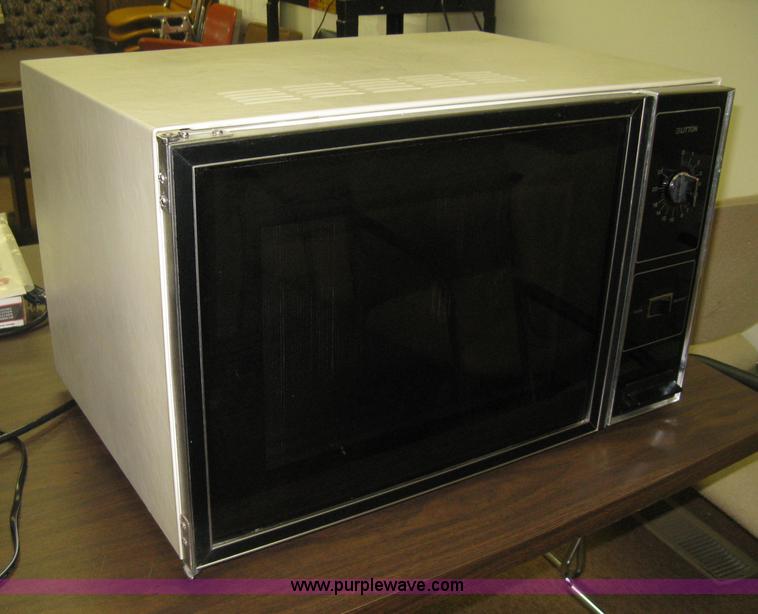 image for item M9183 Audio visual and assorted office equipment