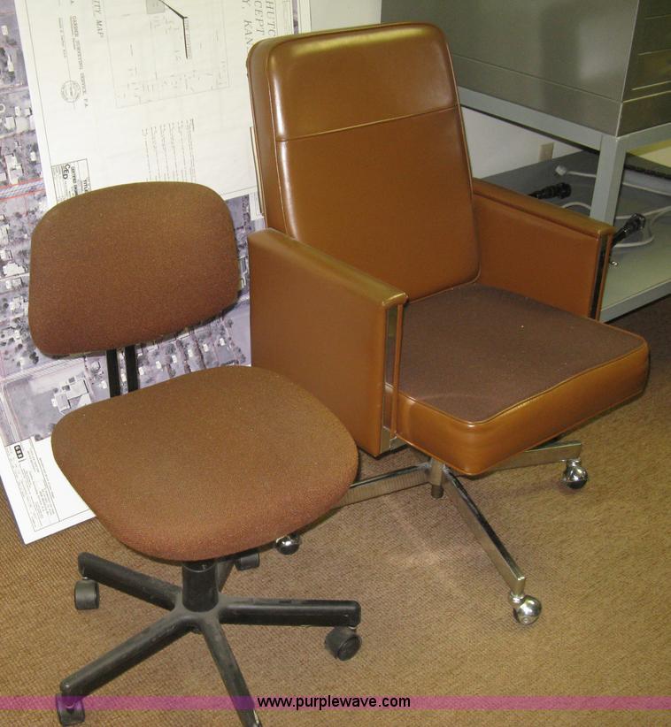 image for item M9184 Office chairs and furniture