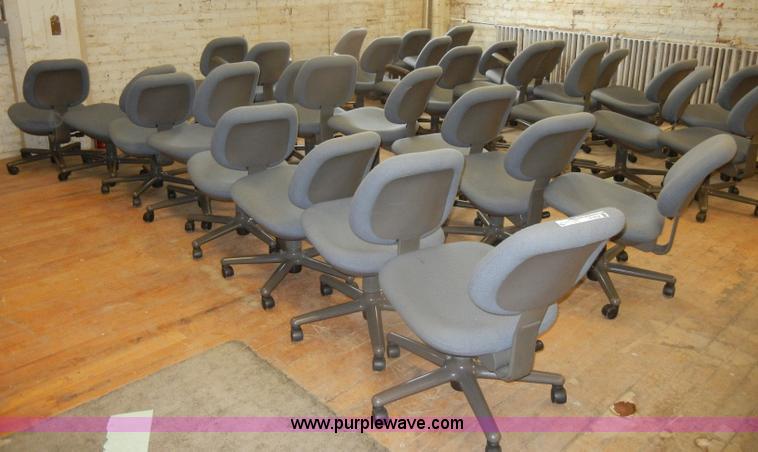 image for item N9732 (27) office chairs