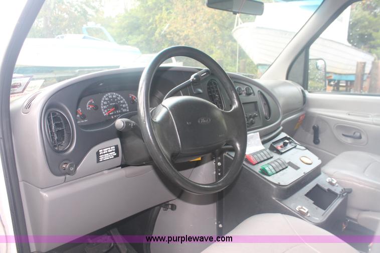 image for item C2914 1997 Ford Econoline E350 Super Duty ambulance van