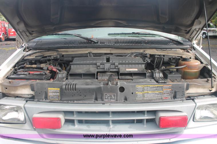 image for item C2914 1997 Ford Econoline E350 Super Duty ambulance van