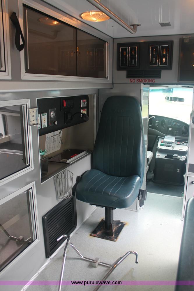 image for item C2914 1997 Ford Econoline E350 Super Duty ambulance van