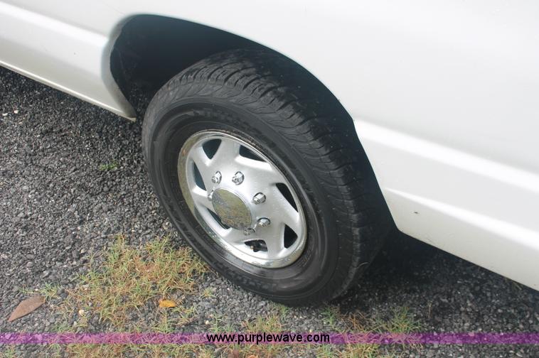 image for item C2914 1997 Ford Econoline E350 Super Duty ambulance van