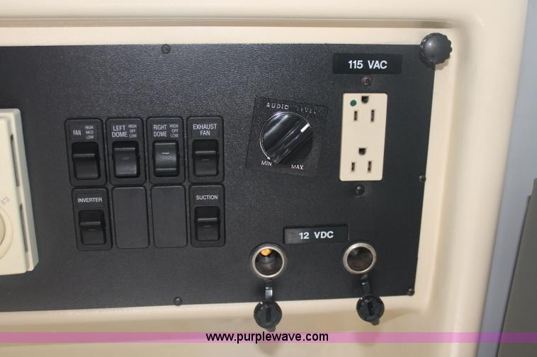 image for item C2915 2003 Ford Econoline E350 Super Duty ambulance van