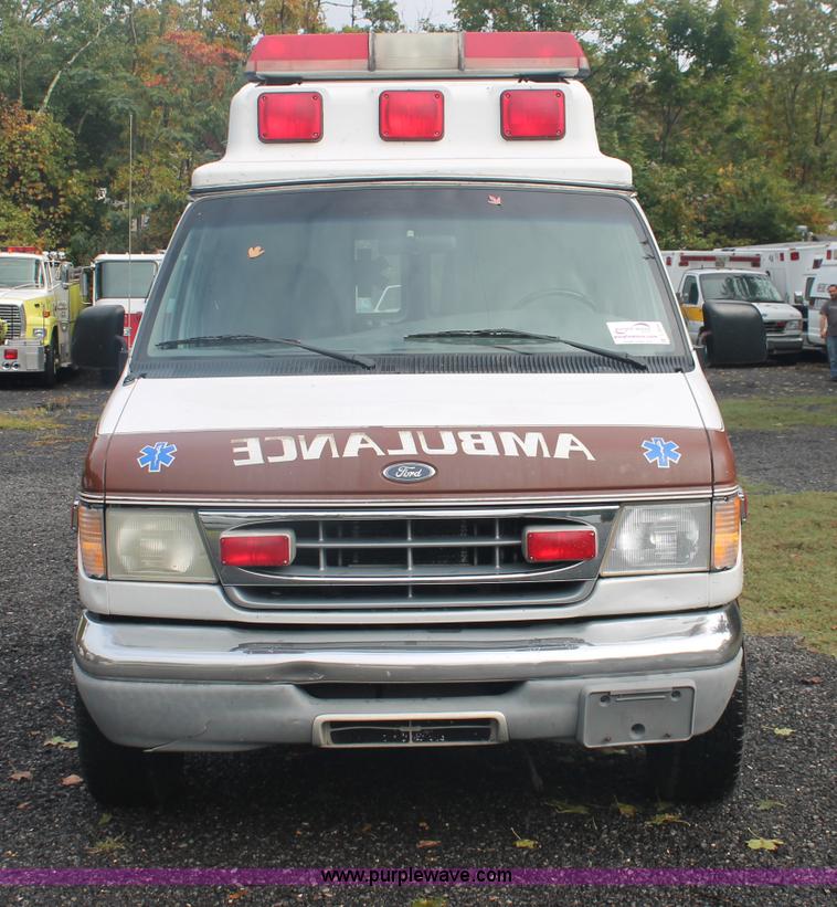 image for item C2916 1999 Ford Econoline E350 Super Duty ambulance van