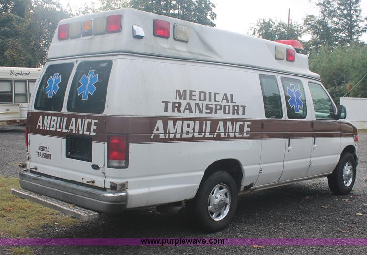 image for item C2916 1999 Ford Econoline E350 Super Duty ambulance van