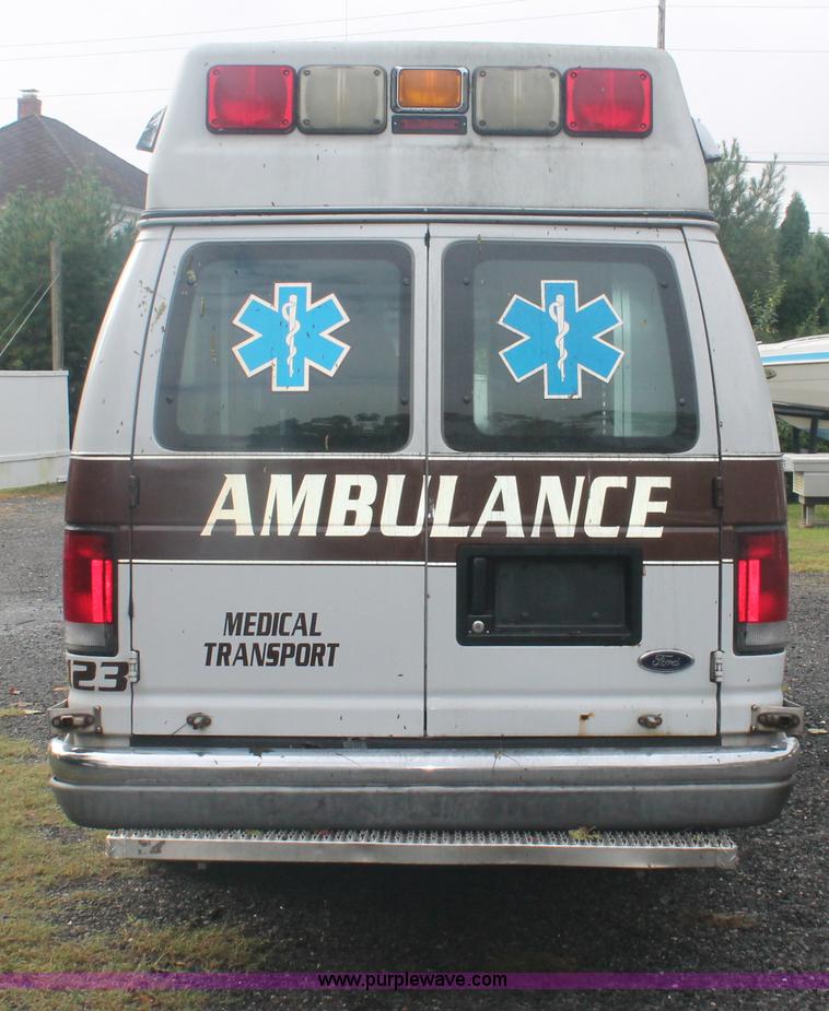 image for item C2916 1999 Ford Econoline E350 Super Duty ambulance van