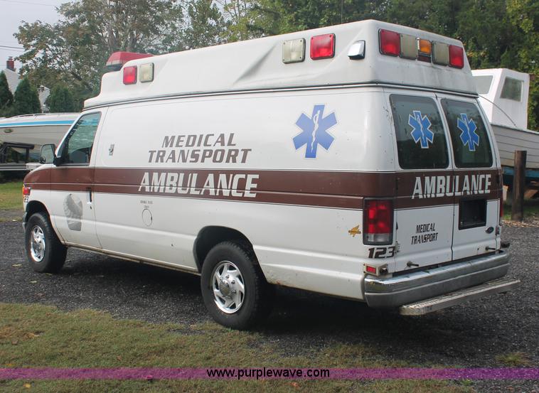 image for item C2916 1999 Ford Econoline E350 Super Duty ambulance van
