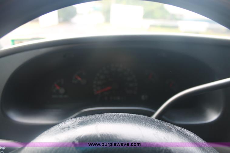 image for item C2916 1999 Ford Econoline E350 Super Duty ambulance van