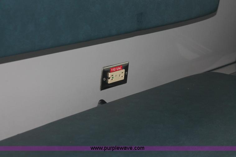 image for item C2916 1999 Ford Econoline E350 Super Duty ambulance van