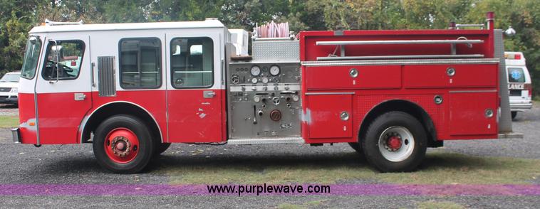 image for item C2919 1988 Federal Motors firetruck
