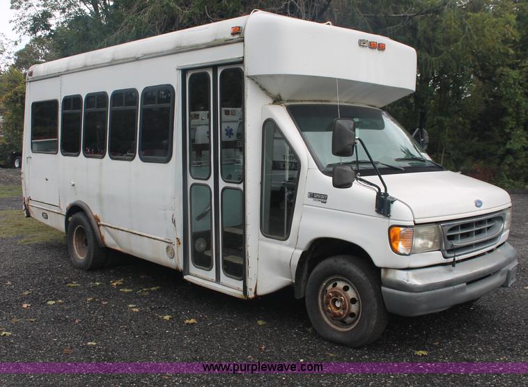 image for item C2920 1997 Ford E450 Super Duty transit bus
