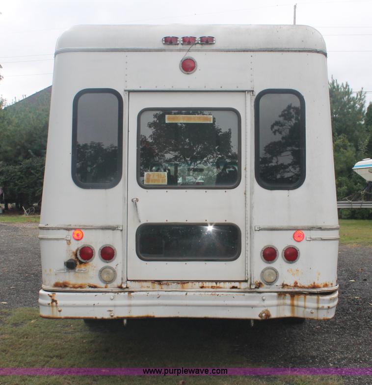 image for item C2920 1997 Ford E450 Super Duty transit bus