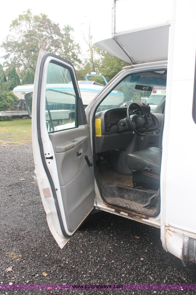 image for item C2920 1997 Ford E450 Super Duty transit bus