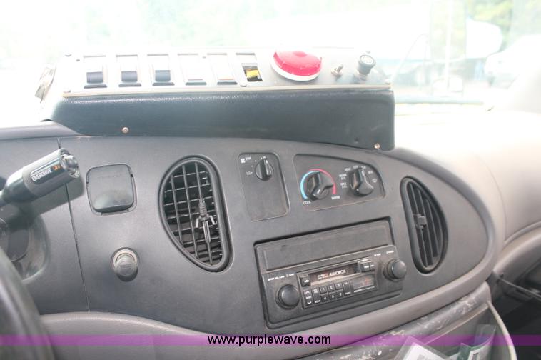 image for item C2920 1997 Ford E450 Super Duty transit bus