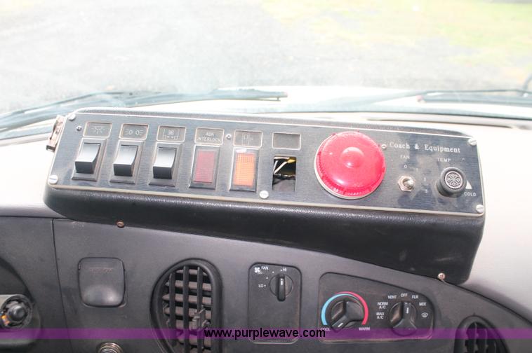 image for item C2920 1997 Ford E450 Super Duty transit bus