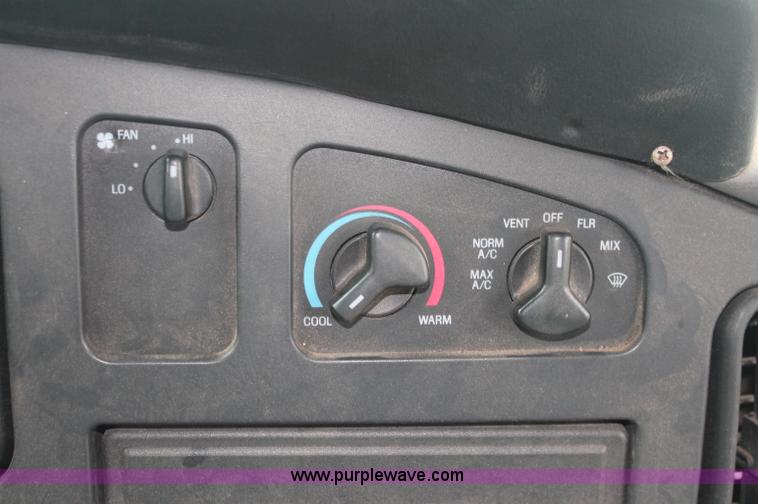 image for item C2920 1997 Ford E450 Super Duty transit bus