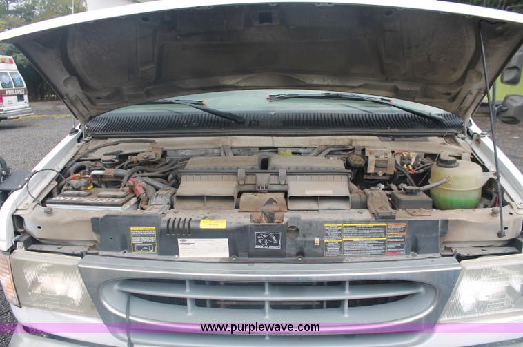 image for item C2920 1997 Ford E450 Super Duty transit bus