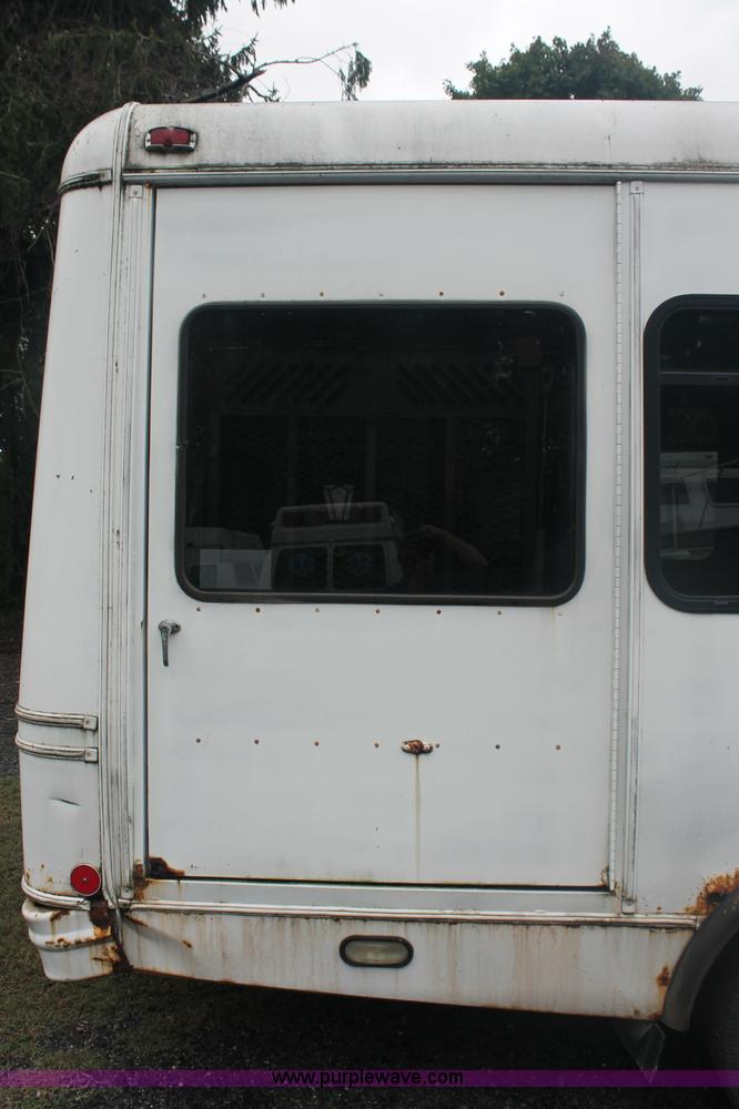 image for item C2920 1997 Ford E450 Super Duty transit bus