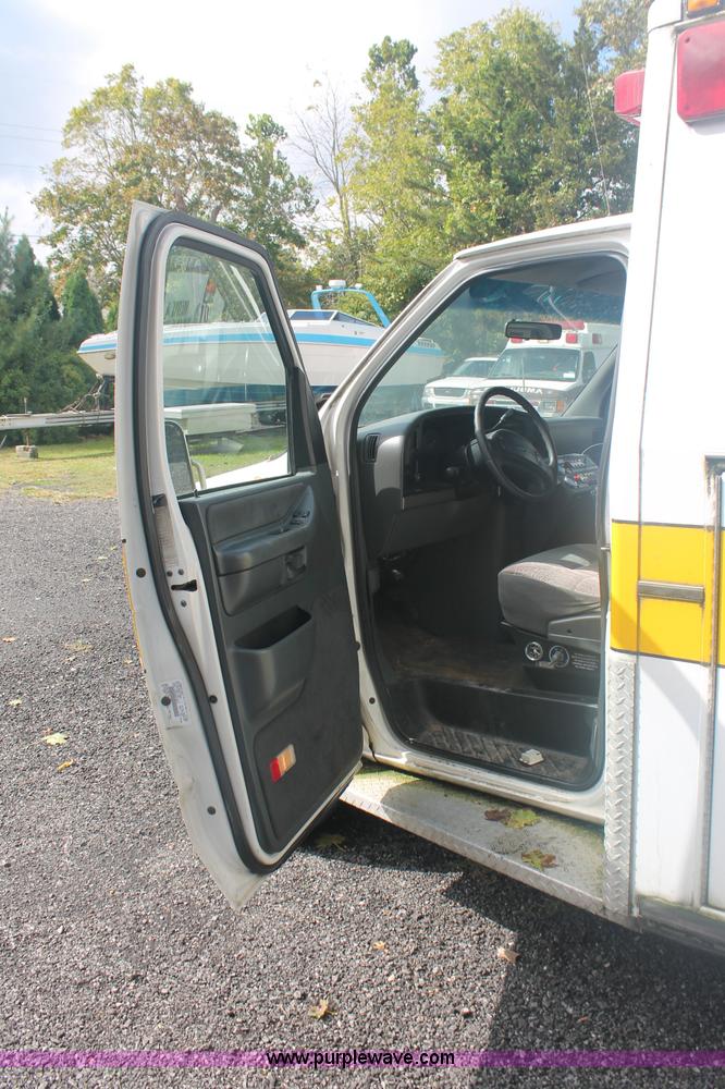 image for item C2921 1992 Ford Econoline E350 ambulance van