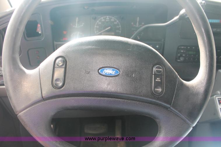 image for item C2921 1992 Ford Econoline E350 ambulance van