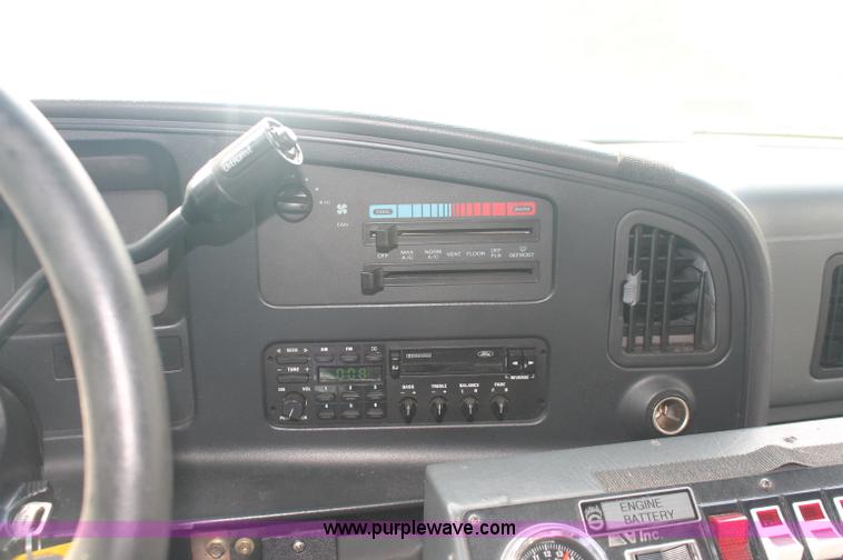 image for item C2921 1992 Ford Econoline E350 ambulance van