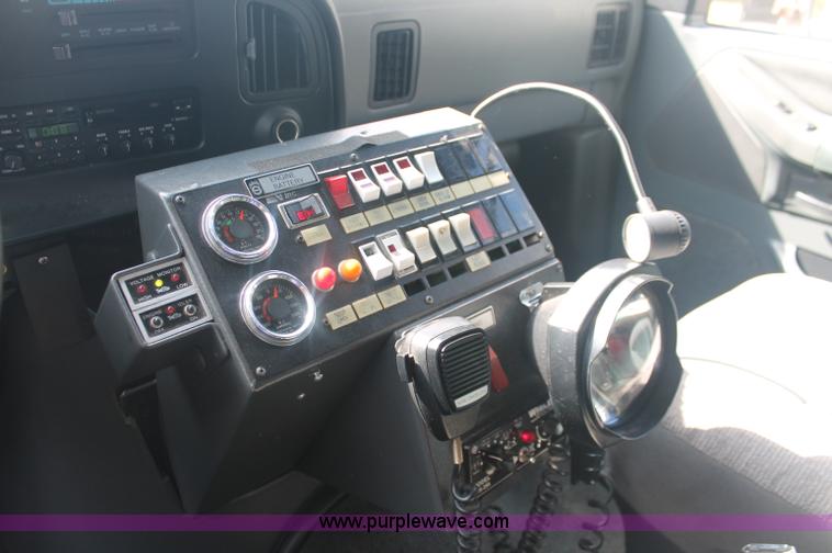 image for item C2921 1992 Ford Econoline E350 ambulance van