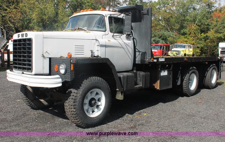 image for item C2923 1969 FWD LB6-3317 flatbed truck