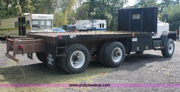 image for item C2923 1969 FWD LB6-3317 flatbed truck