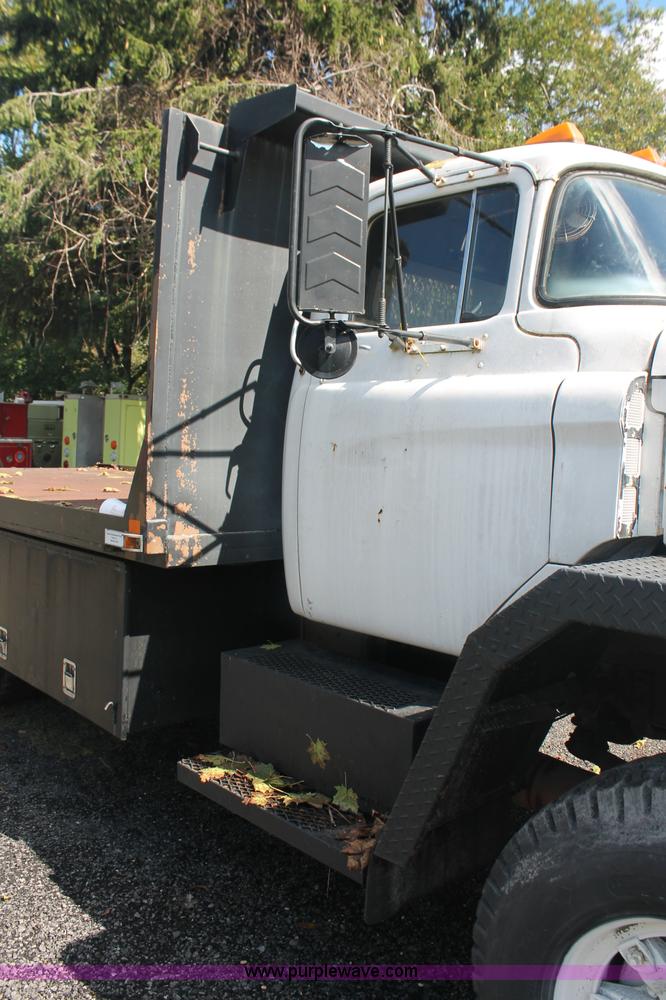 image for item C2923 1969 FWD LB6-3317 flatbed truck