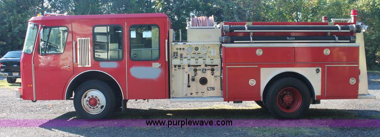 image for item C2927 1988 Federal Motors firetruck